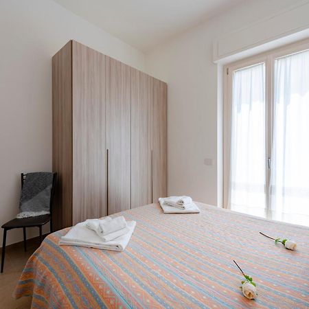 La Suite 2 Ondina Viareggio 200M From Sea - Happy Rentals Eksteriør bilde