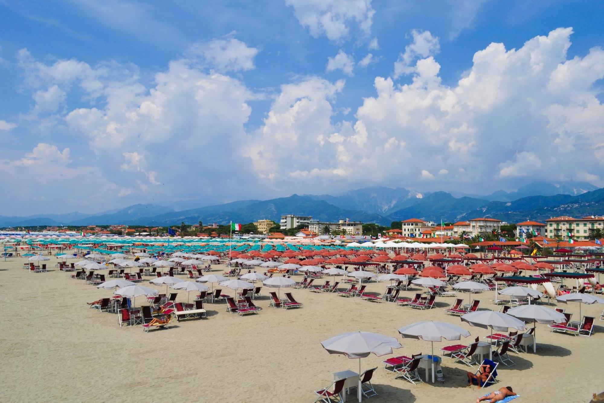 La Suite 2 Ondina Viareggio 200M From Sea - Happy Rentals Eksteriør bilde