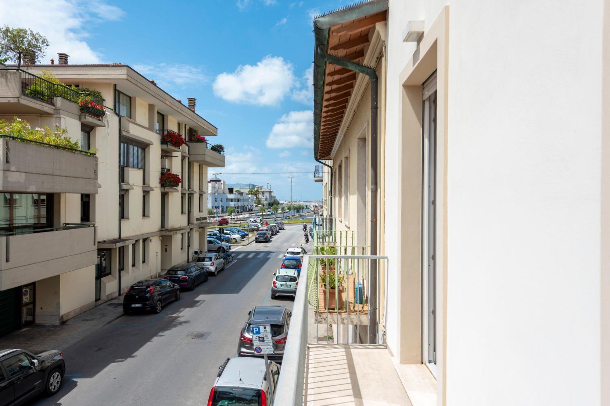 La Suite 2 Ondina Viareggio 200M From Sea - Happy Rentals Eksteriør bilde