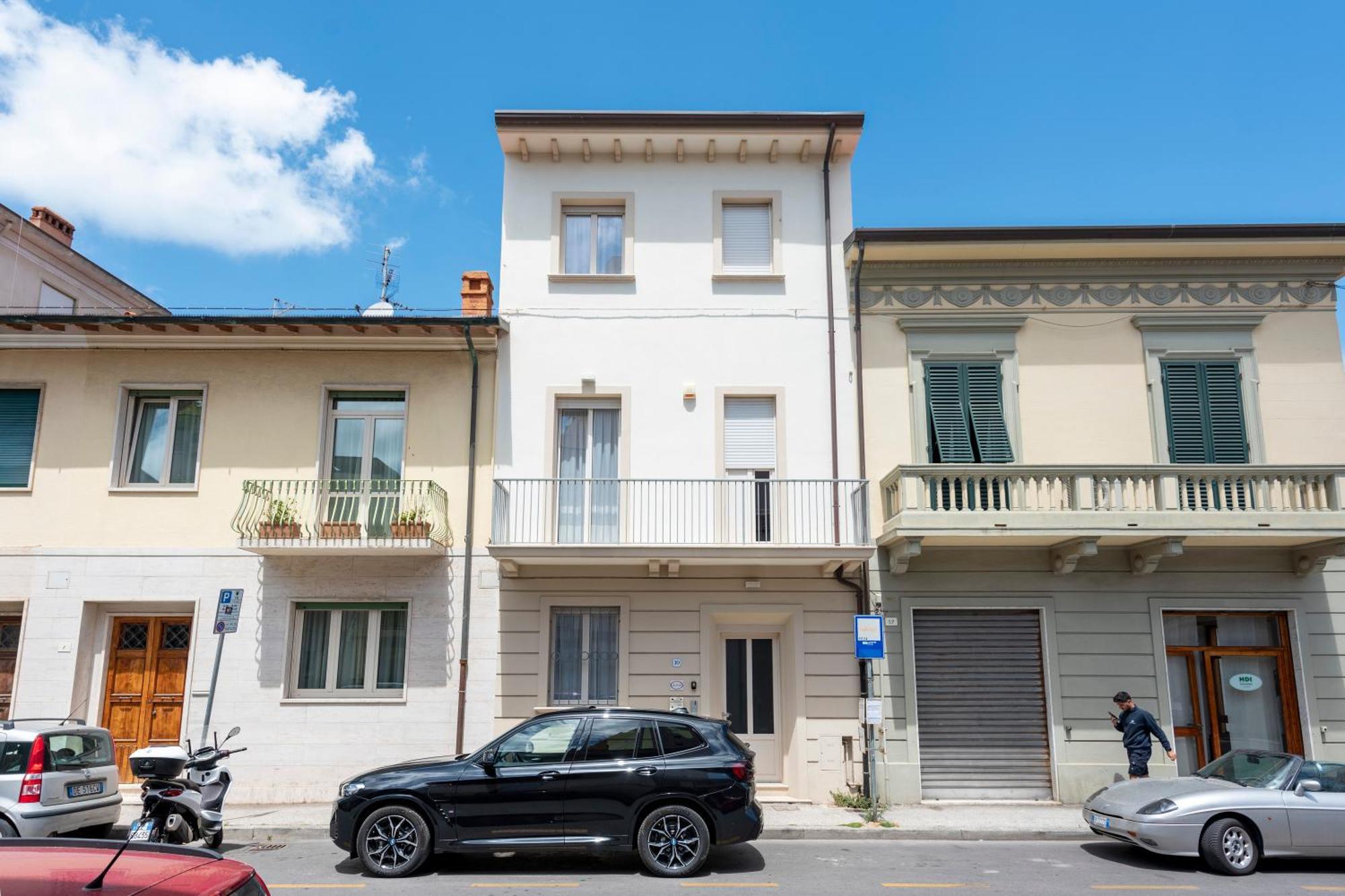 La Suite 2 Ondina Viareggio 200M From Sea - Happy Rentals Eksteriør bilde